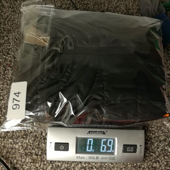 NWT 2022 Patagonia Vest Nano Puff Full Zip Black Womens Small 84247 $149 - Picture 10 of 10